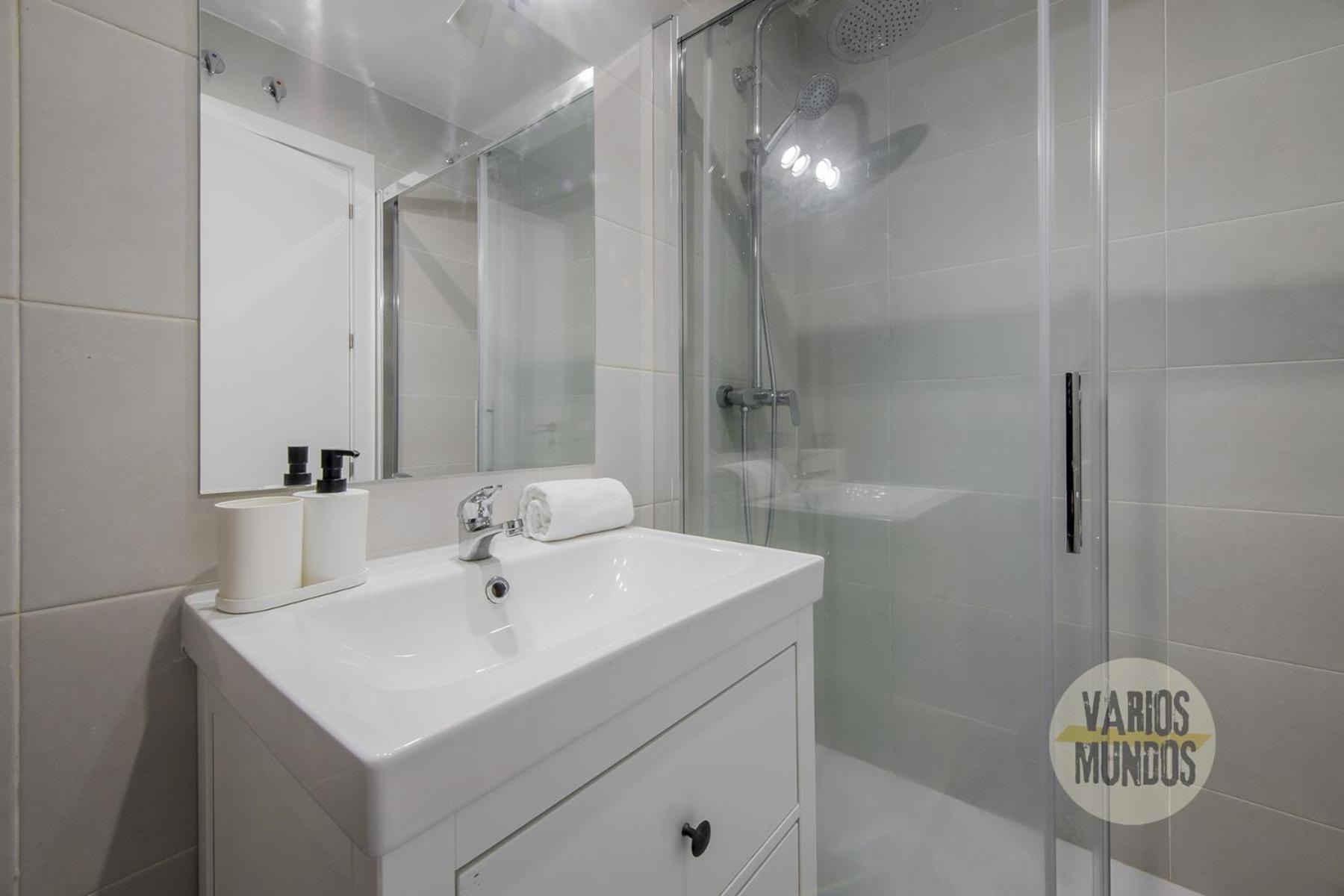 Cool Apt Para 9Pax En Plena Plaza De Chueca Madrid Ngoại thất bức ảnh