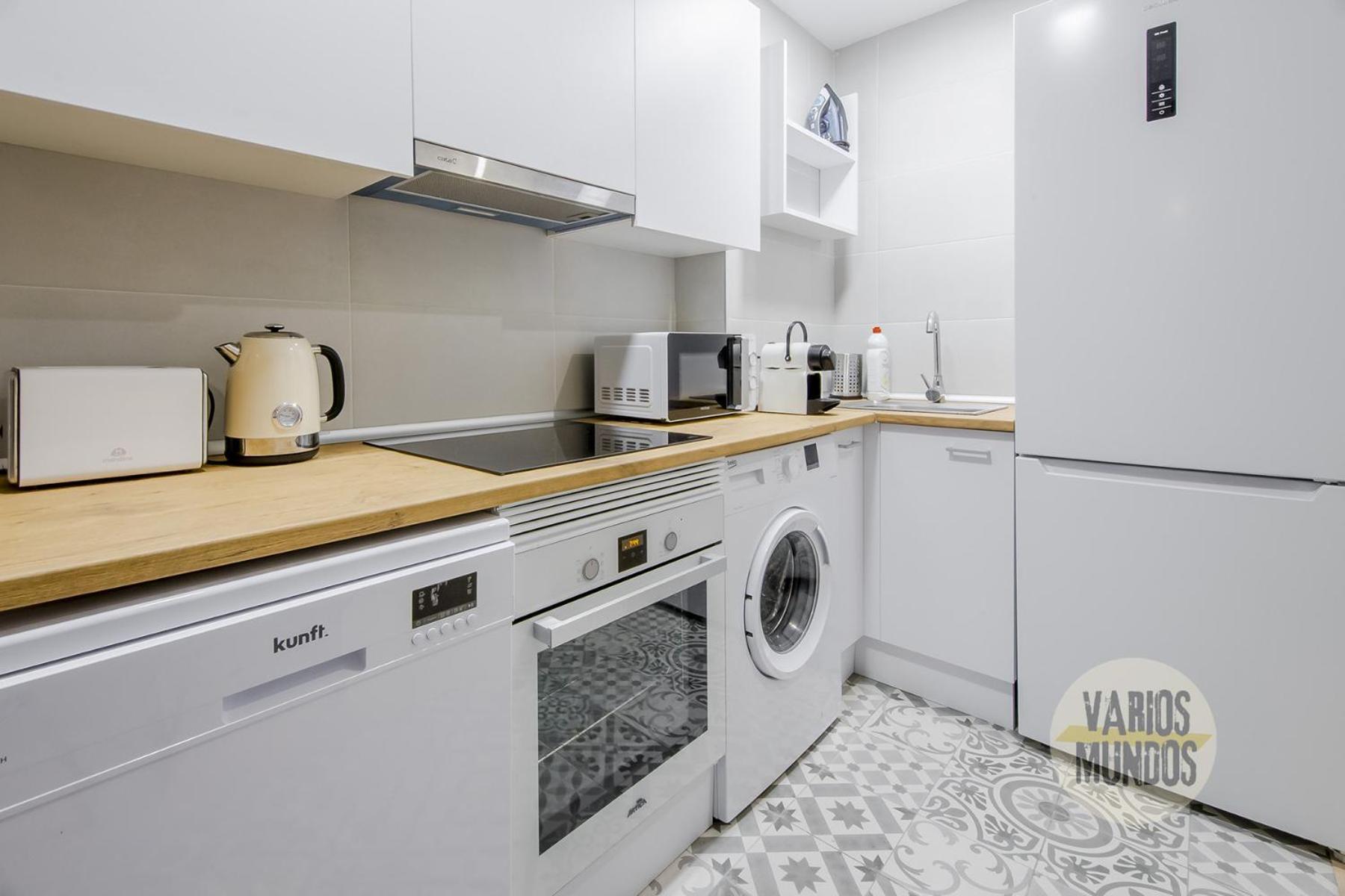 Cool Apt Para 9Pax En Plena Plaza De Chueca Madrid Ngoại thất bức ảnh